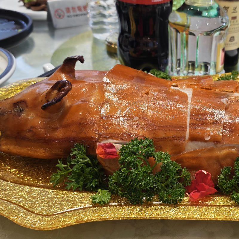 烤乳猪.jpg